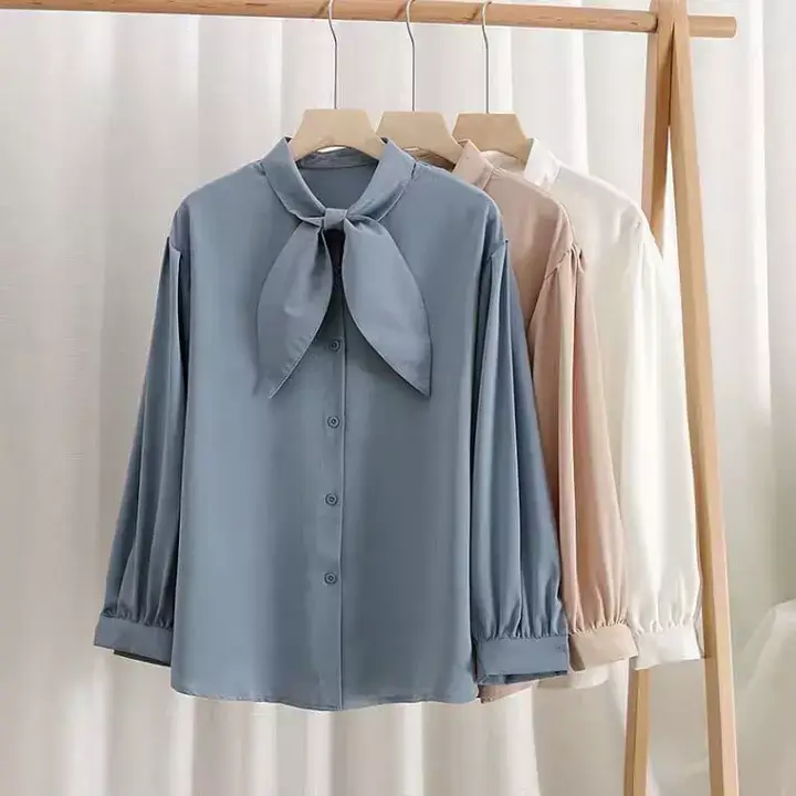 Baju blouse wanita