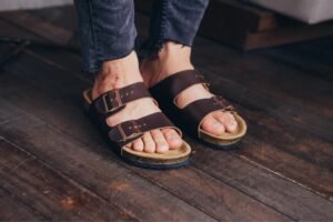 Sandal Pria Lokal Terbaik